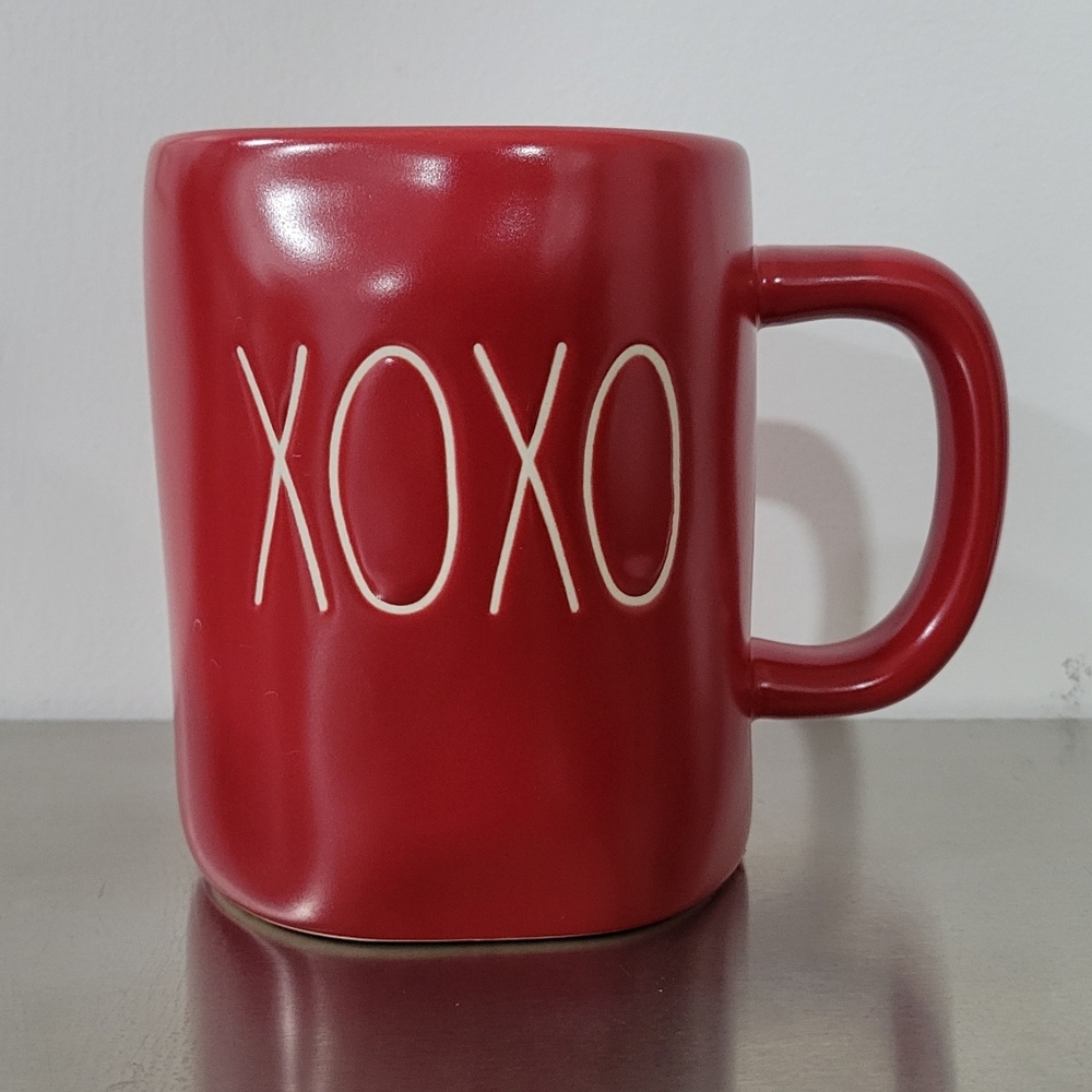 Rae Dunn Red XOXO Mug